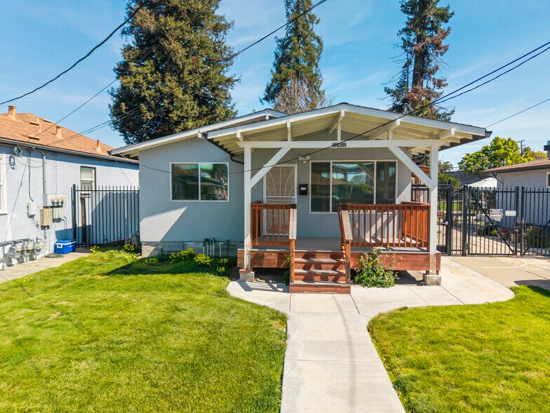 More Photos Of 22427 Montgomery St, Hayward Congregate Senior Housing For Sale