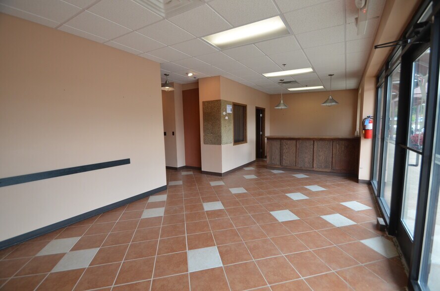 More Photos Of 500 N Holmen Dr, Holmen Health Club For Sale