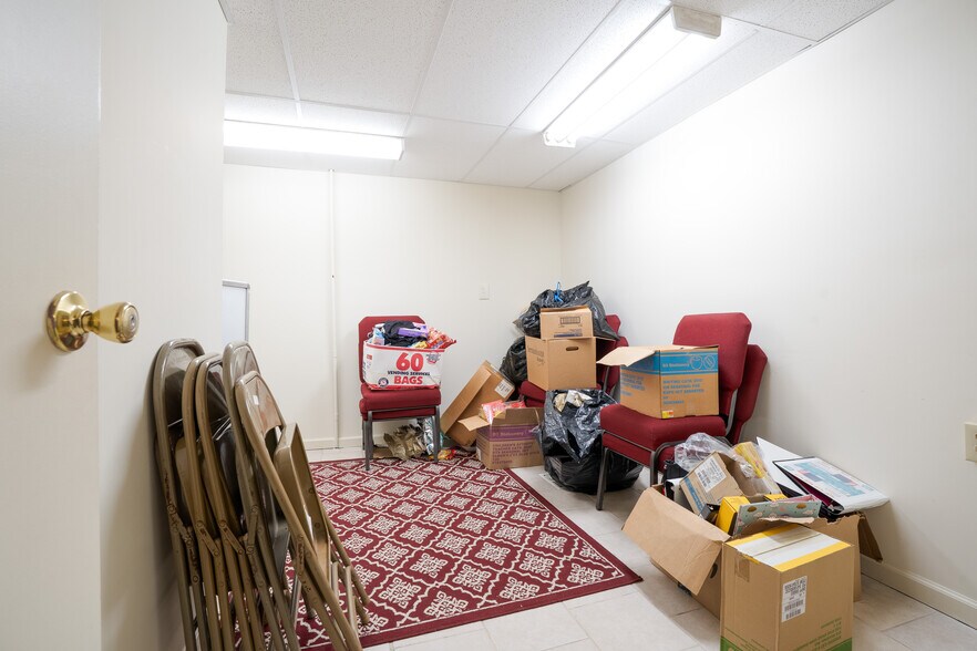 More Photos Of 1105-1107 N Broadway, Baltimore Specialty For Sale