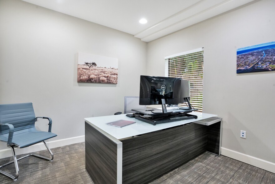 More Photos Of 1017 E South St, Orlando Office Residential For Sale