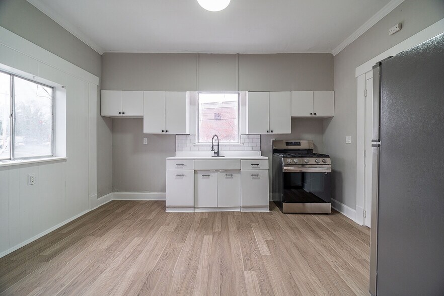More Photos Of 16-20 W Park St, Westerville Apartments For Sale