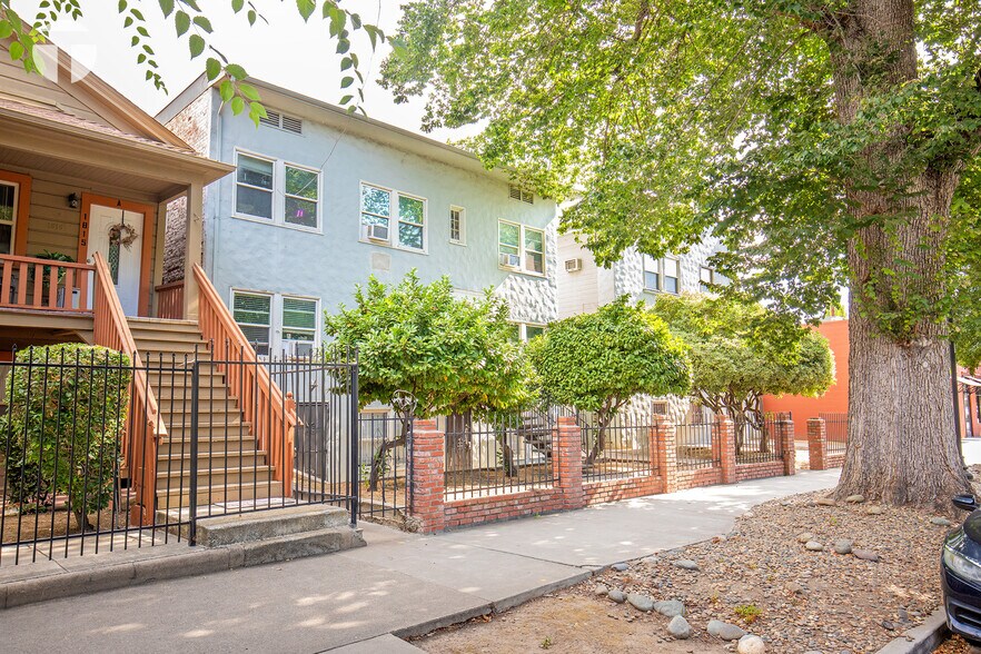 Primary Photo Of 1821 P St, Sacramento Apartments For Sale