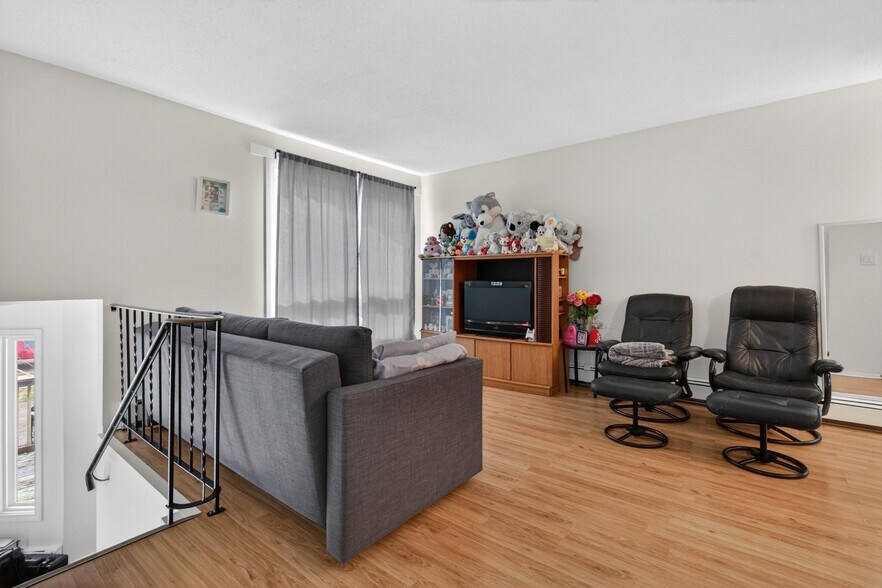 More Photos Of 5015 48 St, Legal Apartments For Sale