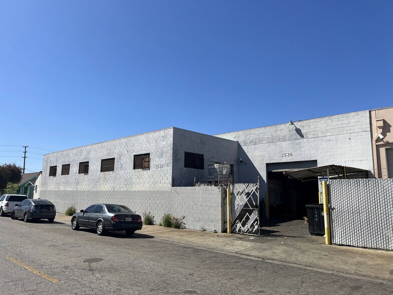 More Photos Of 2527-2533 E 54th St, Huntington Park Warehouse For Sale