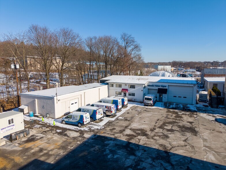 More Photos Of 97 N Clinton St, Poughkeepsie Light Manufacturing For Sale