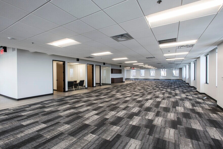 More Photos Of 101 N 1st Ave, Phoenix Office For Lease