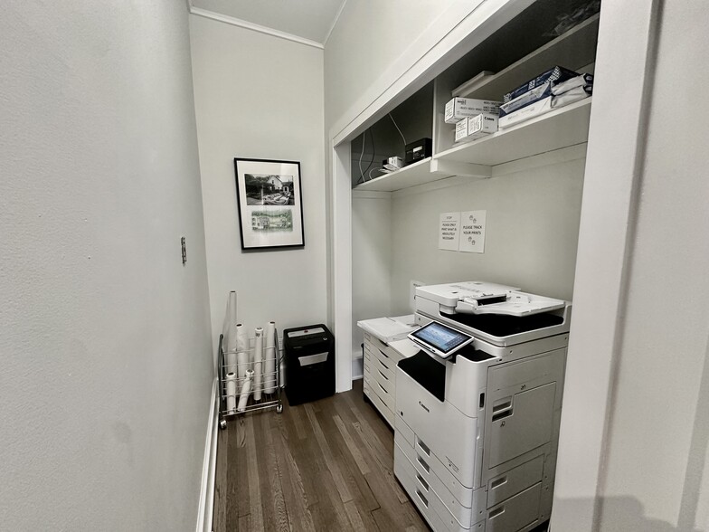 More Photos Of 95 E Putnam Ave, Greenwich Office For Sale