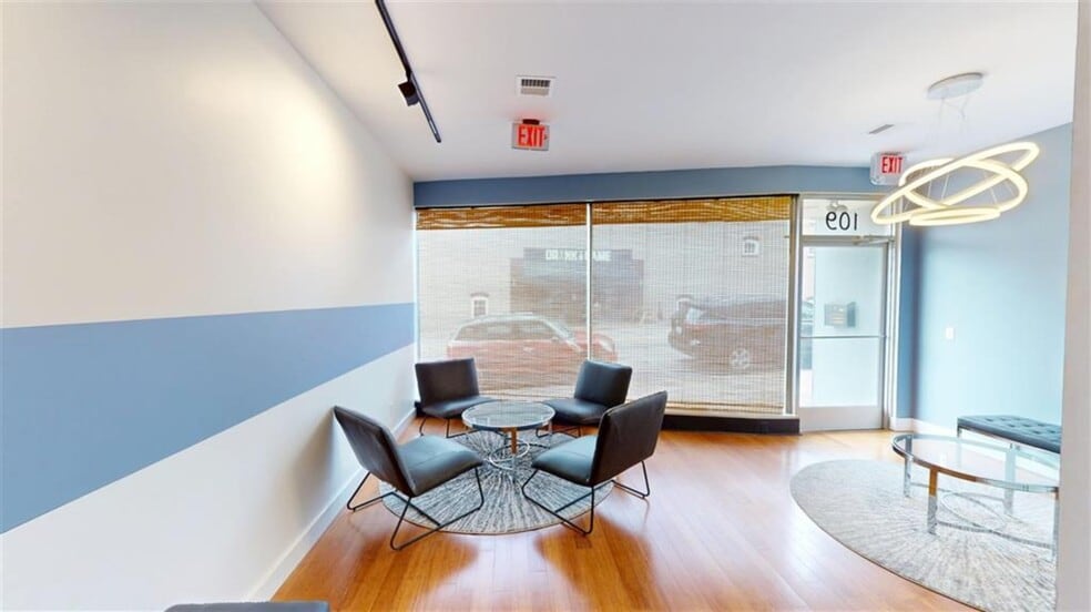 More Photos Of 109 E Main St, Glasgow Storefront Retail Residential For Sale