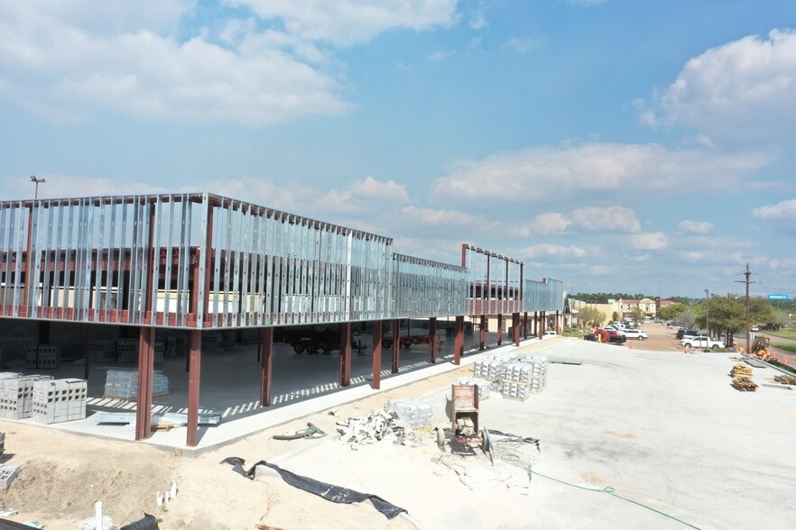 More Photos Of 146 Col Etheredge Blvd, Huntsville Storefront Retail Office For Lease