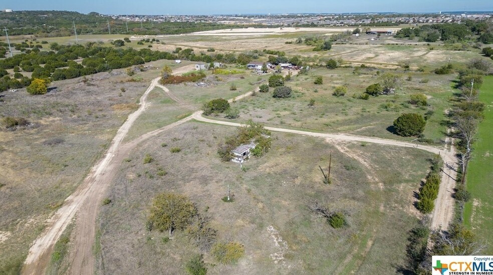 More Photos Of 6111 & 6301 S Fort Hood St, Killeen Office For Sale