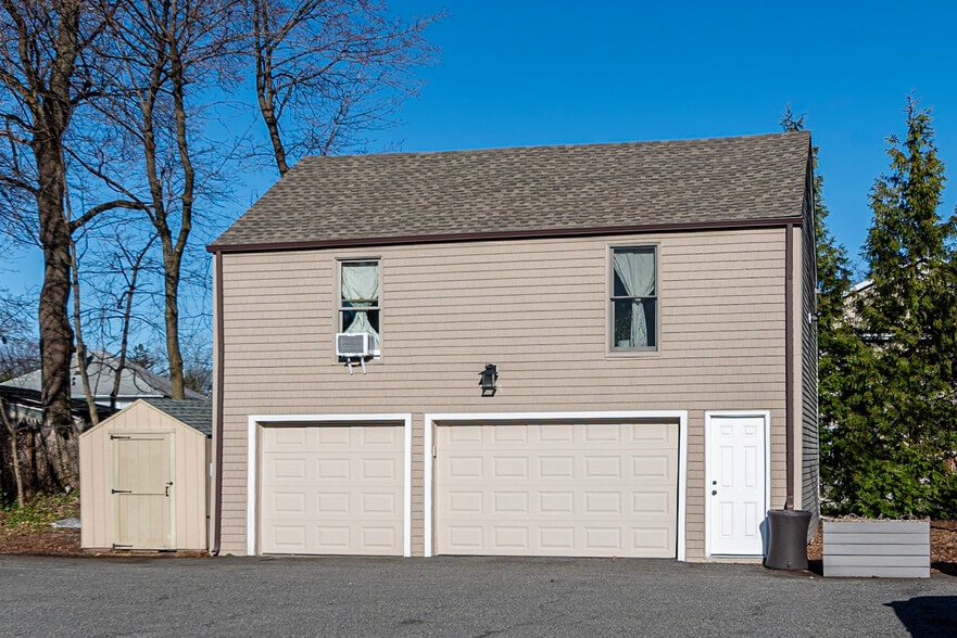 More Photos Of 29 Smull Ave, Caldwell Office Residential For Sale