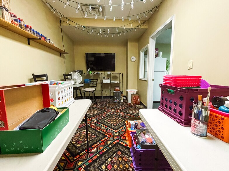 More Photos Of 2-8 Hawley St, Binghamton Hotel For Lease