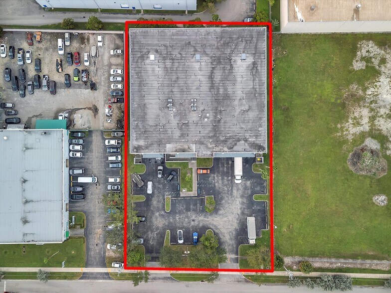More Photos Of 10855 NW 27th St, Doral Warehouse For Lease