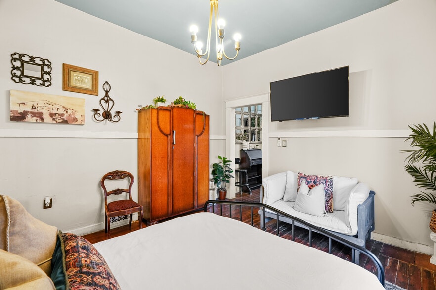 More Photos Of 1137 Arizona Ave, El Paso Apartments For Sale