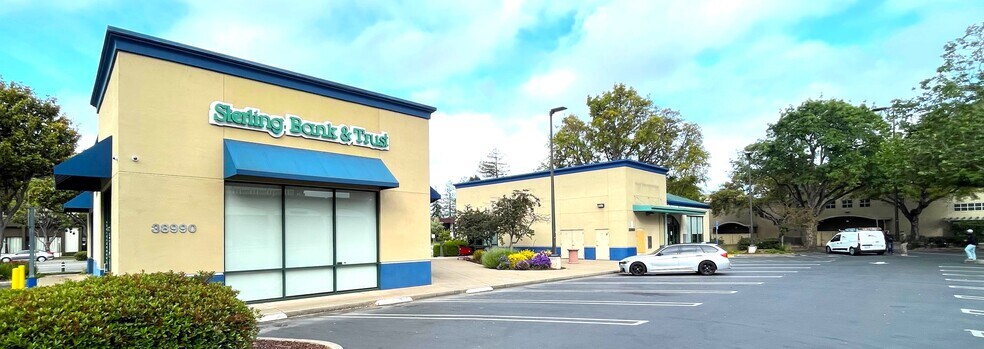 More Photos Of 38980 Paseo Padre Pky, Fremont Bank For Lease