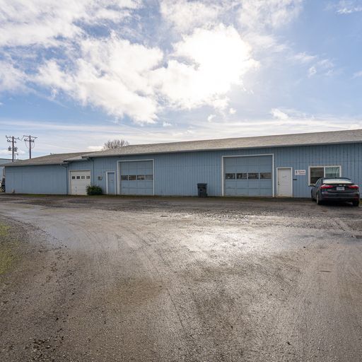 More Photos Of 720 NE Granger Ave, Corvallis Manufacturing For Lease
