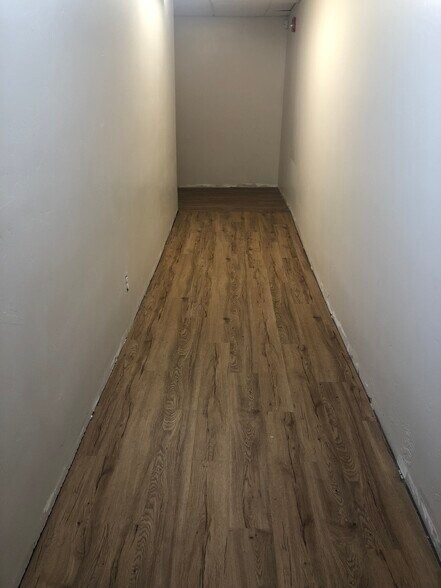 More Photos Of 1600 Norris Rd, Bakersfield Office For Sale