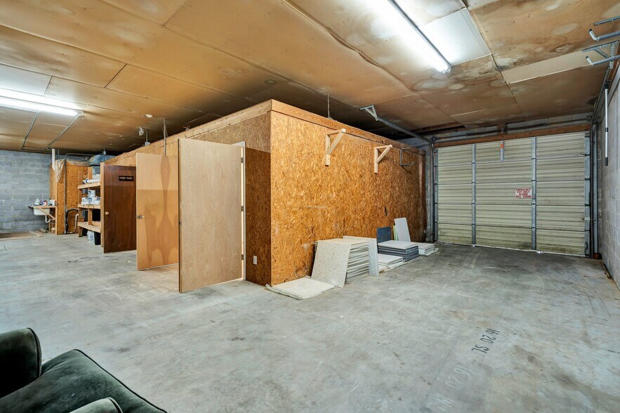 More Photos Of 1050 Whisperwood Trl NE, Cleveland Light Distribution For Sale