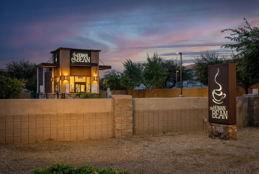 More Photos Of 1765 E University Dr, Tempe Fast Food For Lease