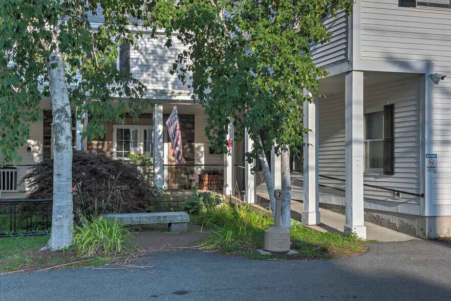 More Photos Of 17 93rd St, Keene Office Residential For Sale
