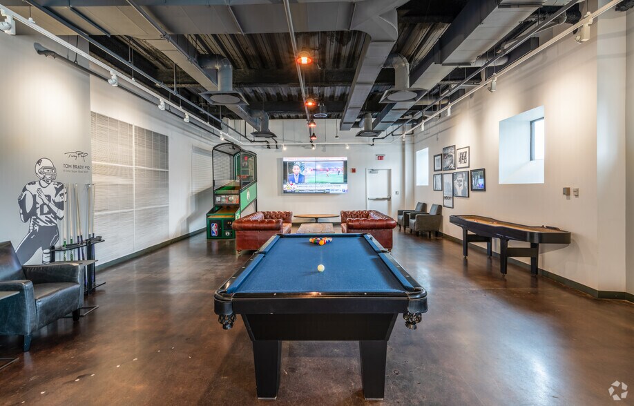 More Photos Of 900 Chelmsford St, Lowell Office For Lease