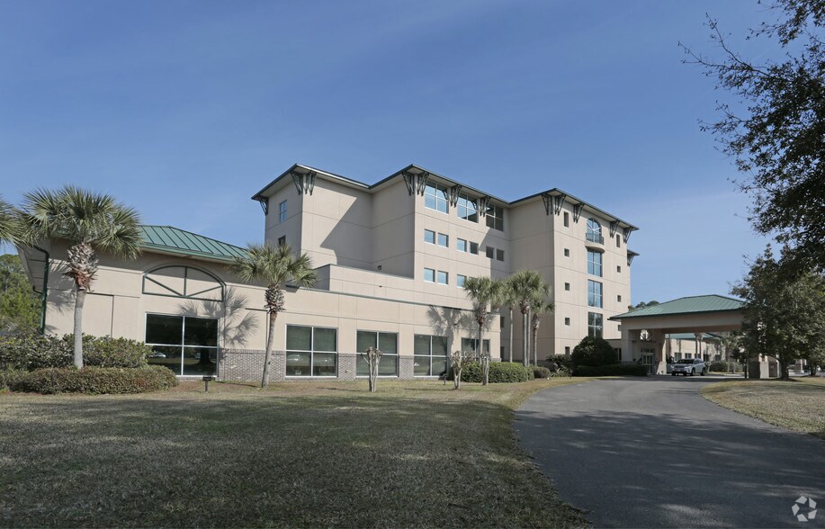 Primary Photo Of 1111 Glynco Pky, Brunswick Medical For Lease