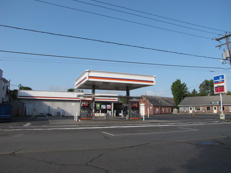 More Photos Of 2 Sugarloaf St, South Deerfield Storefront For Sale