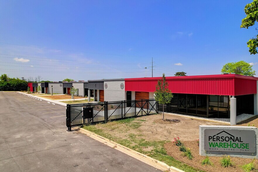 More Photos Of 8949 N Deerbrook Trl, Brown Deer Light Distribution For Sale