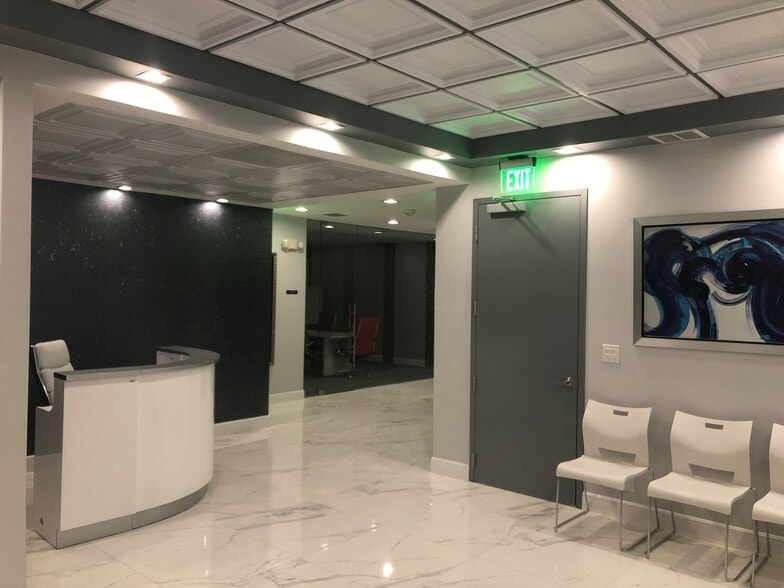 More Photos Of 3333 W Commercial Blvd, Fort Lauderdale Medical For Sale