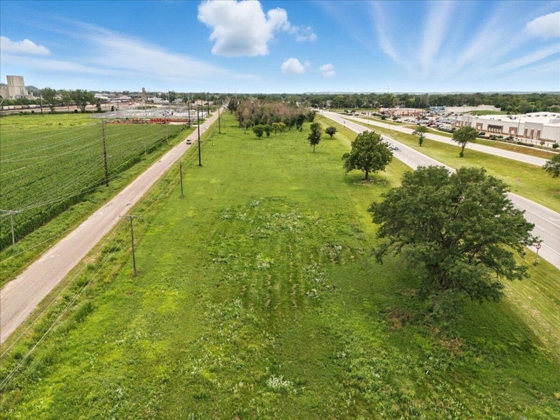 More Photos Of N 15th St, Council Bluffs Land For Sale