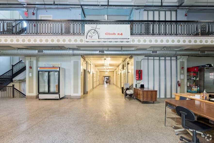 More Photos Of 1411 Locust St, Saint Louis Shelter For Sale