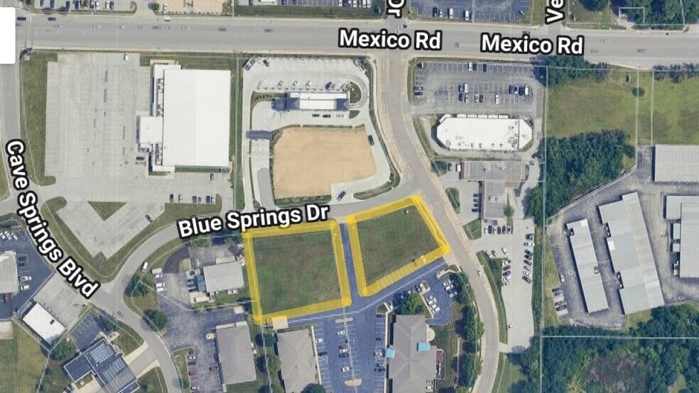 Primary Photo Of Blue Springs Dr @ Cave Springs Estate Dr, Saint Peters Land For Sale