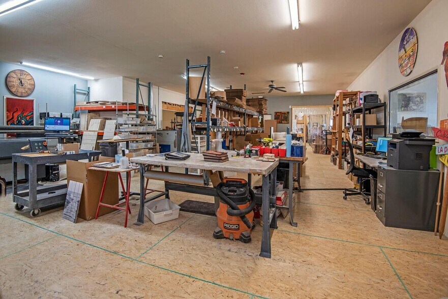 More Photos Of 592 N Sisters Park Ct, Sisters Flex For Sale