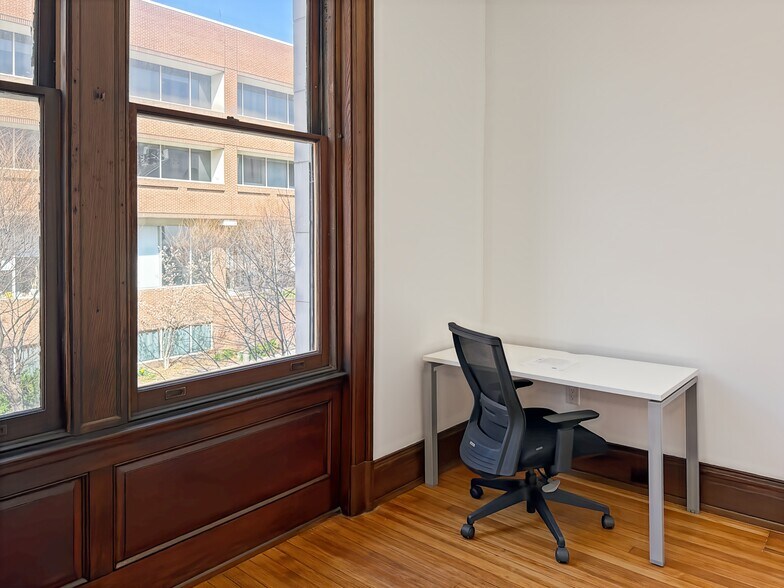 More Photos Of 47 N Queen St, Lancaster Coworking Space