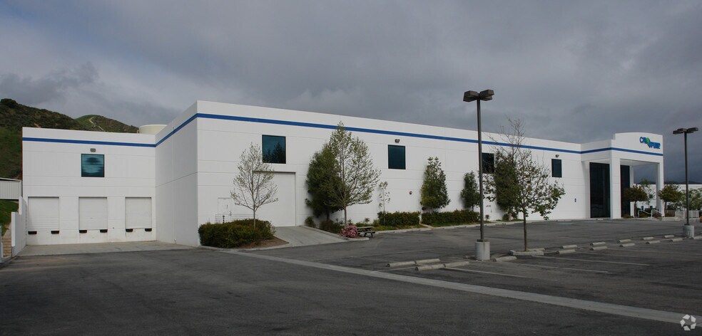 More Photos Of 28606 W Livingston Ave, Valencia Warehouse For Lease