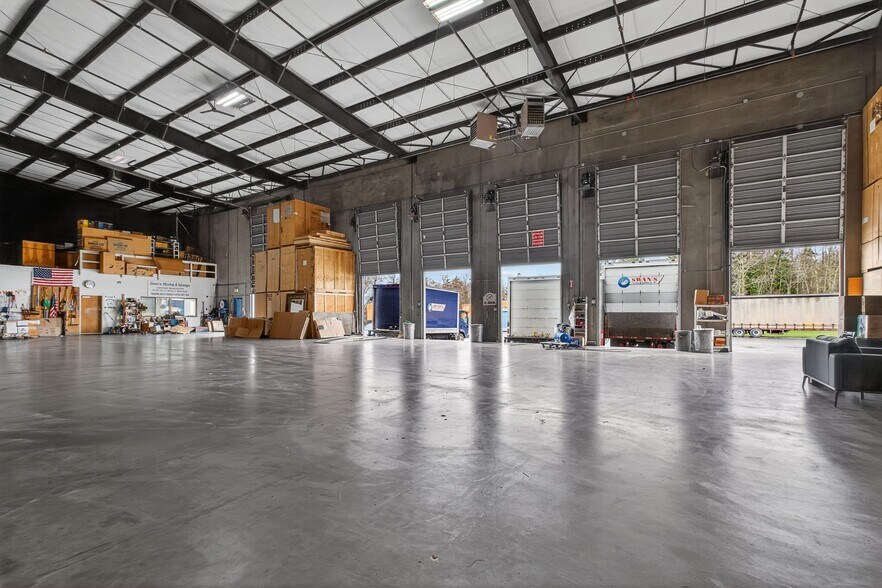 More Photos Of 4350 Pacific Hwy, Bellingham Industrial For Lease
