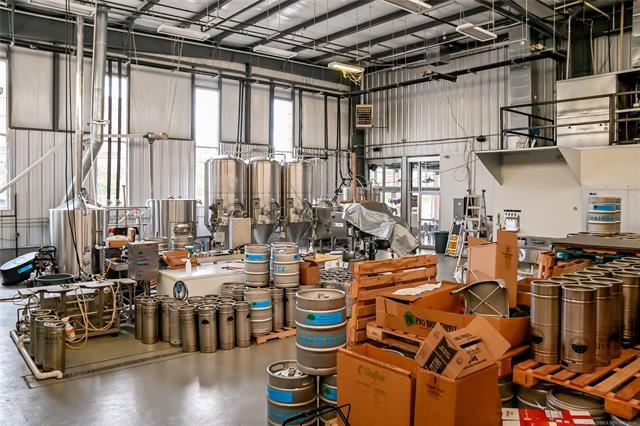 More Photos Of 1147 S Lewis Ave, Tulsa Freestanding For Sale