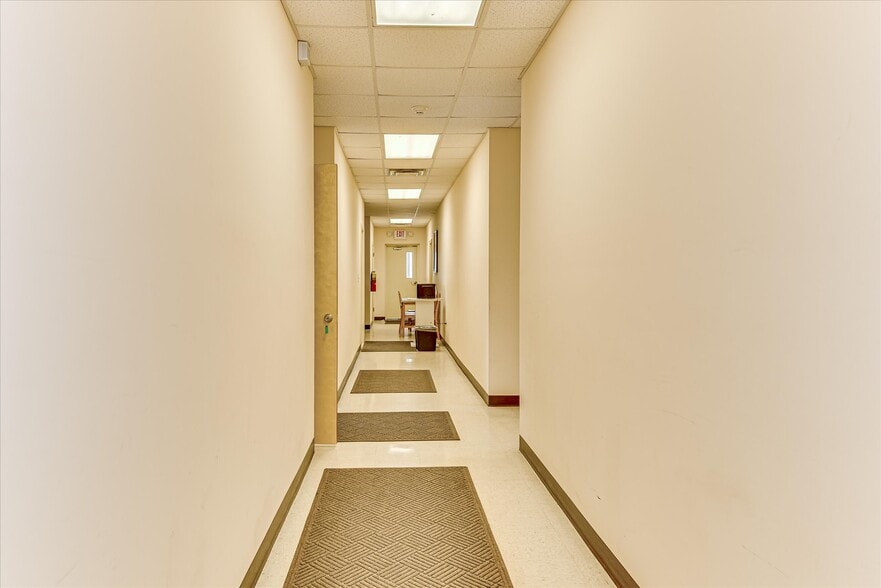 More Photos Of 1950 International Ct, Grovetown Office For Sale