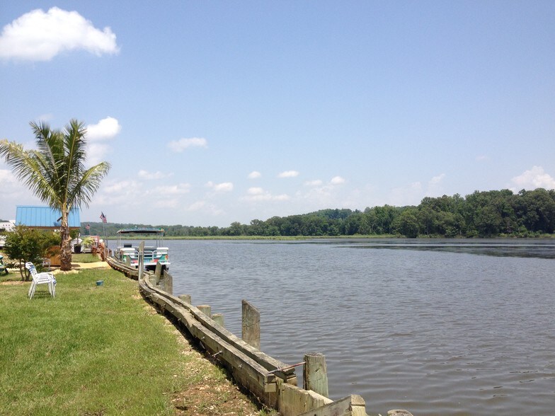 More Photos Of 7536 Shirley Blvd, Port Tobacco Restaurant For Sale