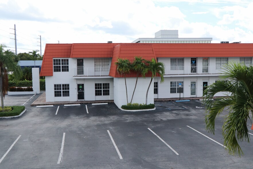 More Photos Of 721 Us Highway 1, North Palm Beach Office For Sale