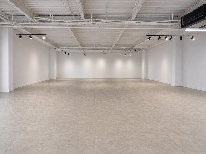 More Photos Of 2250 59th St, Brooklyn Office For Lease