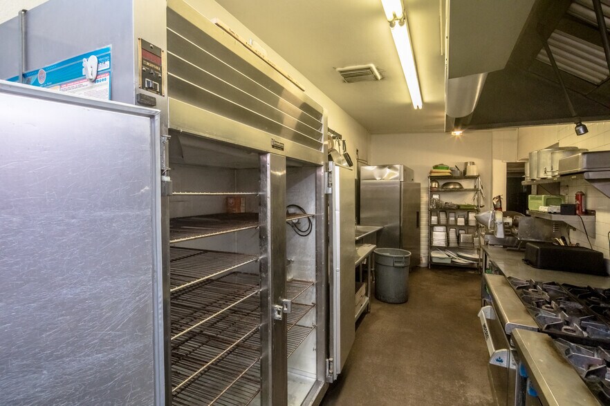 More Photos Of 2200 Mesquite Ave, Lake Havasu City Restaurant For Lease