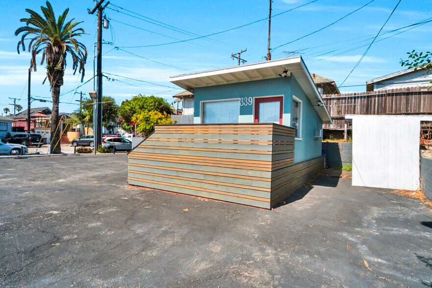 More Photos Of 339 S Pacific Coast Hwy, Redondo Beach Specialty For Lease