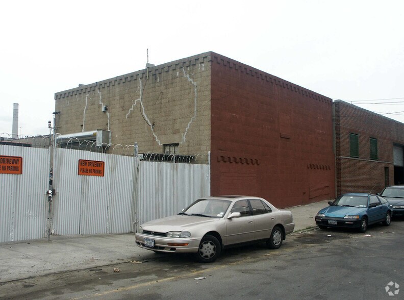 More Photos Of 1614 McDonald St, Bronx Manufacturing For Sale