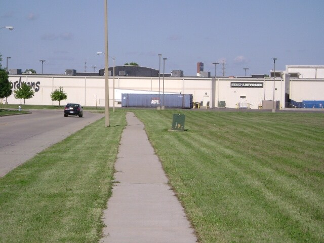 More Photos Of 3130 Wabash Ave, Springfield Land For Sale