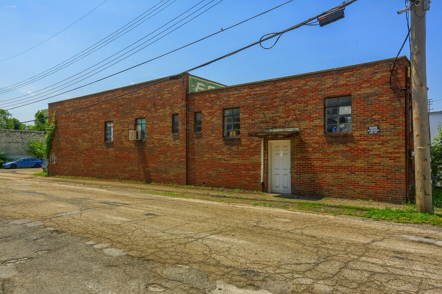 More Photos Of 98 Sproul St, McKees Rocks Truck Terminal For Sale