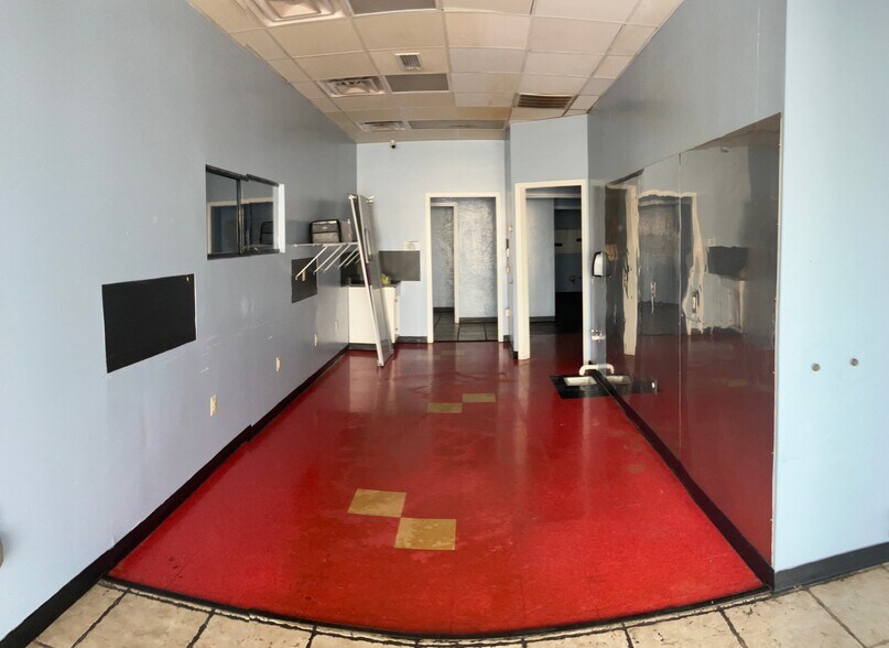 More Photos Of 885 Wimbish Rd, Macon-Bibb Storefront For Lease