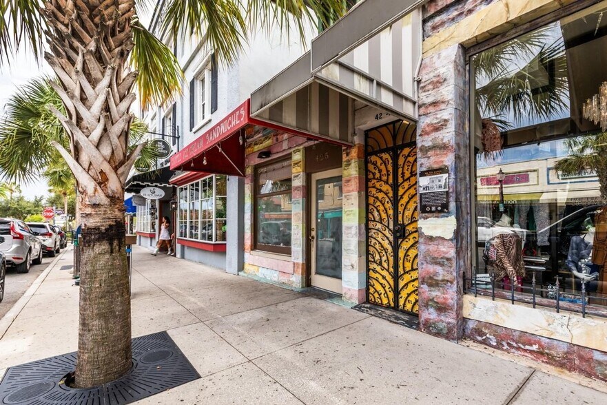 More Photos Of 427 N Donnelly St, Mount Dora Storefront Retail Office For Lease