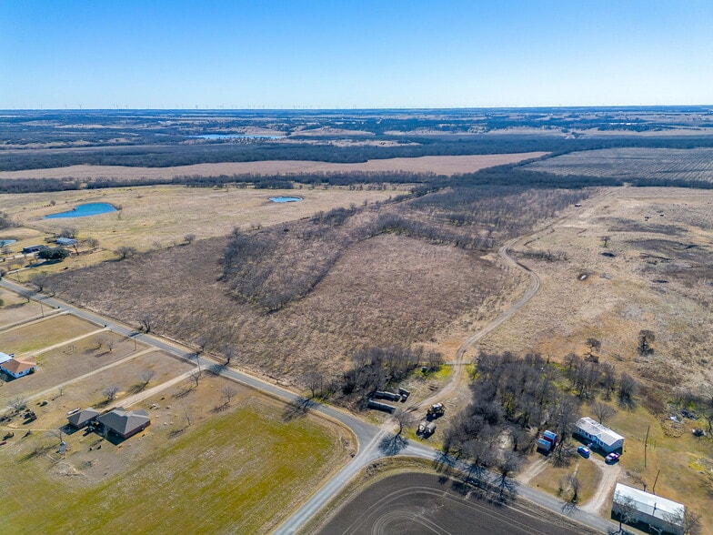 More Photos Of TBD Ivy Ln, Elm Mott Land For Sale