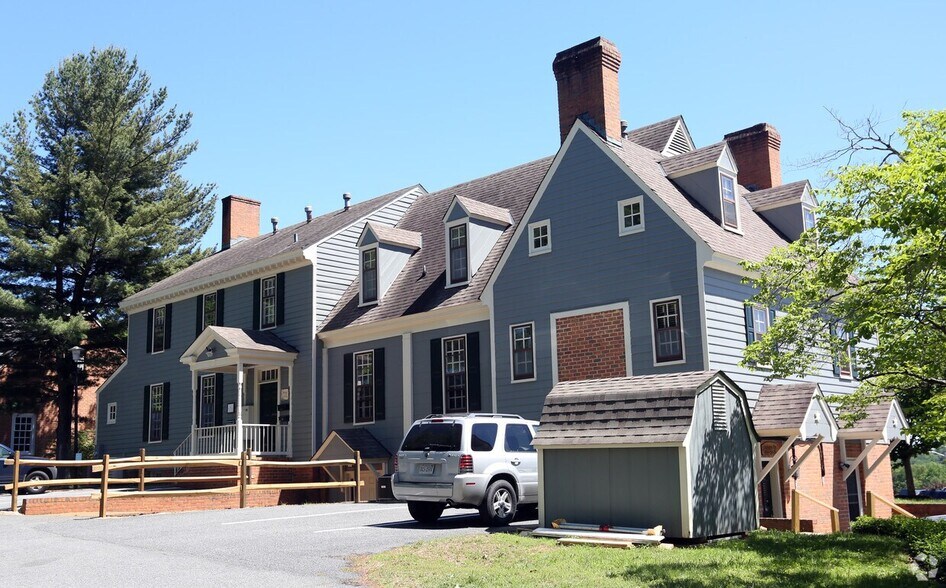 More Photos Of 2305 Commonwealth Dr, Charlottesville Office For Lease